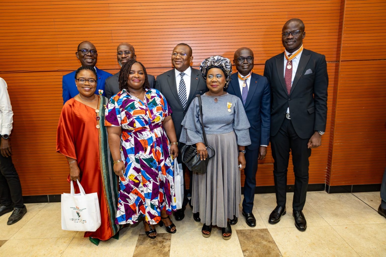 Côte d’Ivoire-AIP/ Dix agents du ministère de la Communication distingués dans l’Ordre du mérite de la Fonction publique
