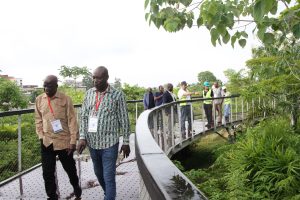 Côte d’Ivoire-AIP/ Des élus francophones saluent la transformation exemplaire de l’ancienne décharge d'Akouédo en parc écologique