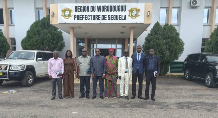 Côte d’Ivoire-AIP/ Suite au conflit minier à Kouégo, le Médiateur de la République déploie une mission d’écoute et de sensibilisation