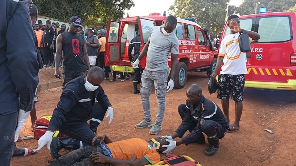 Accident-mairie-seguela-Camion5