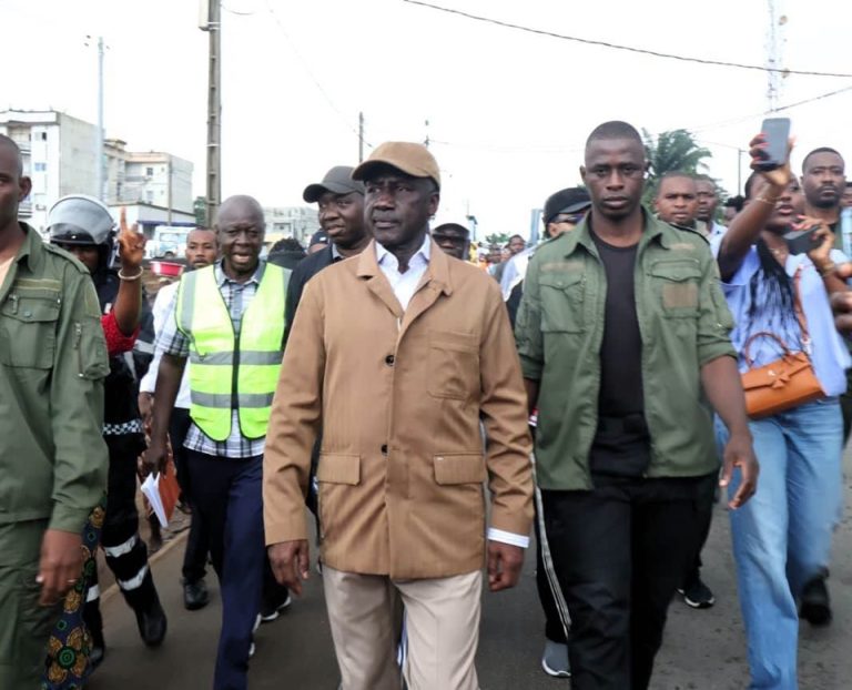 Côte d’Ivoire-AIP/ Adama Bictogo inspecte les chantiers d’aménagement de Yopougon en prélude à la Fête de l’Indépendance