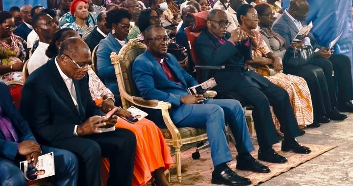 Côte d’Ivoire-AIP/ Le Bishop Séraphin Moudé remercie son prédécesseur Boni pour son leadership « éclairé » et sa vision payants pour la notoriété de l’Eglise méthodiste