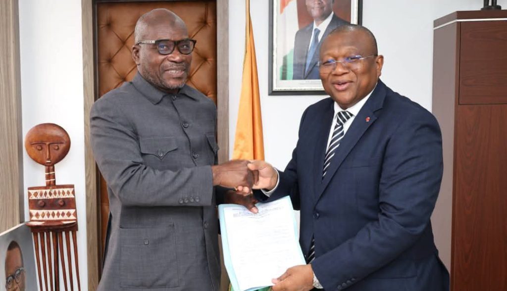 Côte d’Ivoire-AIP/ Lazani Coulibaly officiellement installé comme directeur régional de la communication du Poro