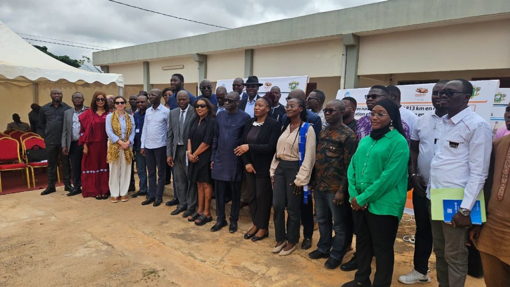 Côte d’Ivoire-AIP / Des bénéficiaires du Projet de connectivité rurale saluent les réalisations de la Banque mondiale et du gouvernement
