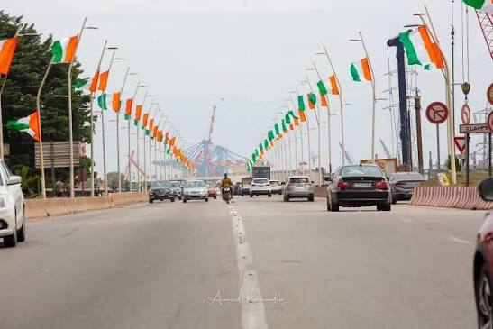 Côte d’Ivoire-AIP/La fièvre de l’Indépendance gagne Abidjan, parée des couleurs nationales (Reportage)