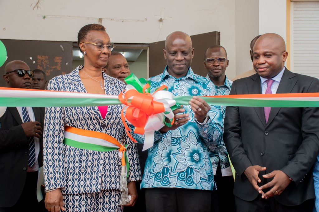 Côte d’Ivoire-AIP/ Le ministre Adama Diawara exhorte les nouveaux bacheliers à regarder les filières scientifiques et technologiques avec ambition
