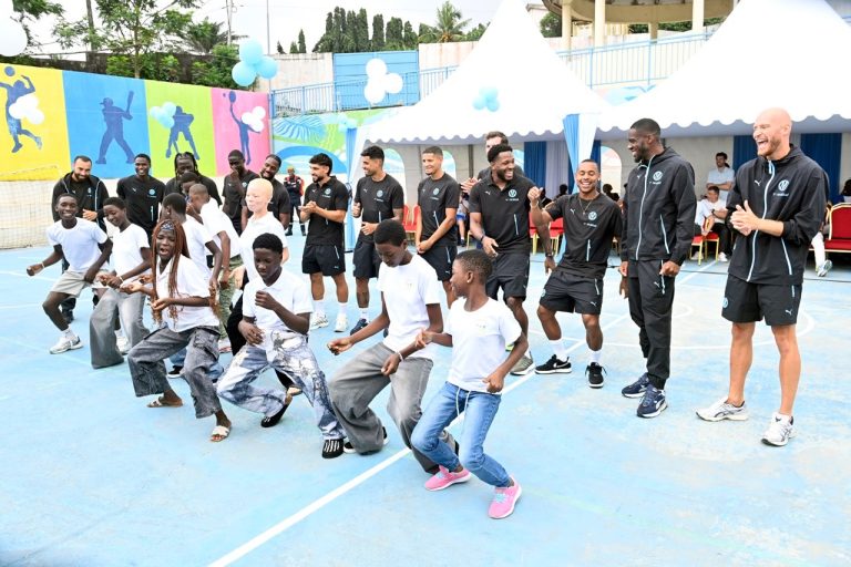 Côte d’Ivoire-AIP/ La visite de l’Olympique de Marseille ravive l’espoir des pensionnaires de La Case des Enfants