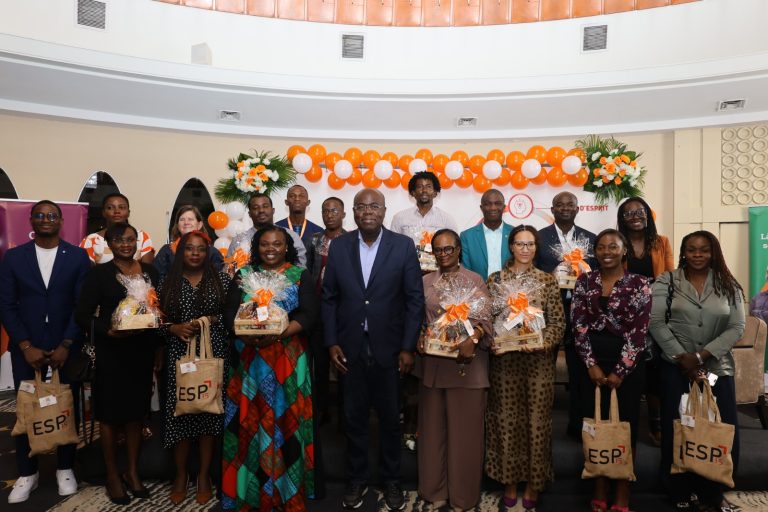 Côte d’Ivoire-AIP/Des acteurs de l’entrepreunariat plaident pour un meilleur accompagnement des PME au-delà du financement Des récompenses remises lors des Rencontres du capital intelligent, jeudi 16 juillet 2026 à Abidjan