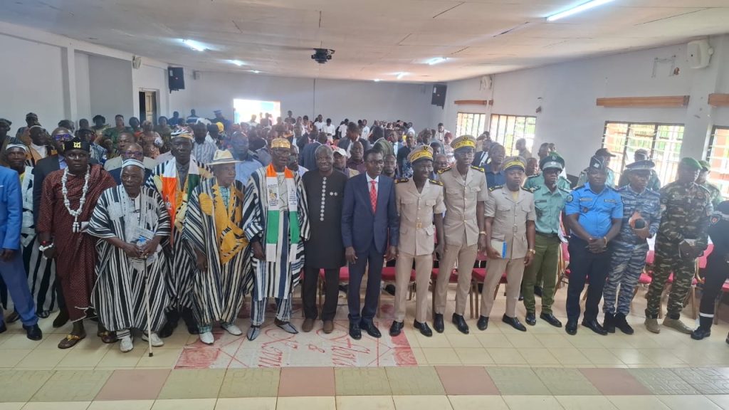 Côte d'Ivoire-AIP / Biankouma : les contribuables informés des nouvelles mesures fiscales