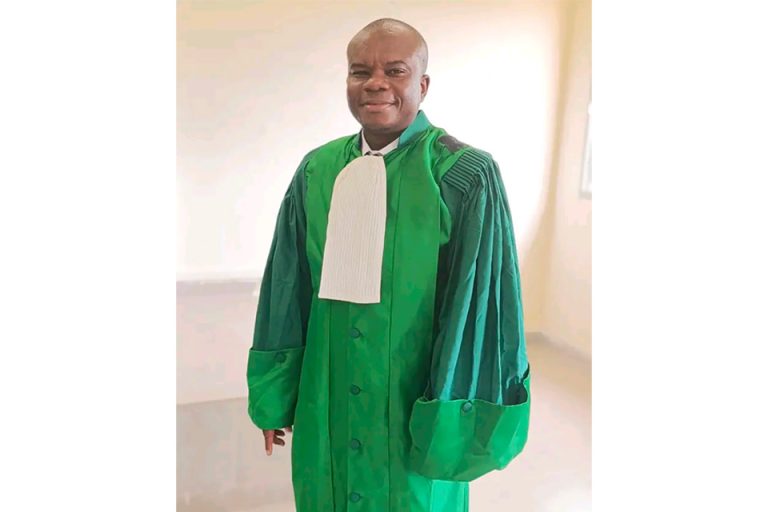Côte d’Ivoire -AIP/ Un journaliste de Toumodi obtient le grade de docteur avec la mention Très Honorable à l’Université Alassane Ouattara