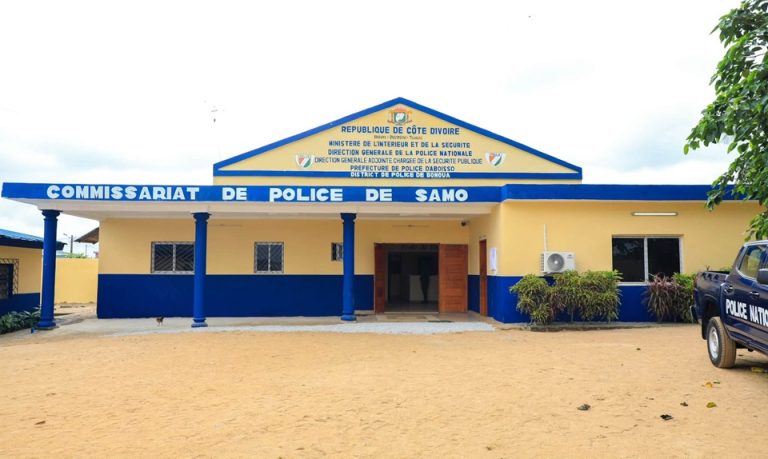Côte d’Ivoire-AIP/ Le ministre Vagondo Diomandé inaugure un commissariat de police à Samo pour renforcer le maillage sécuritaire