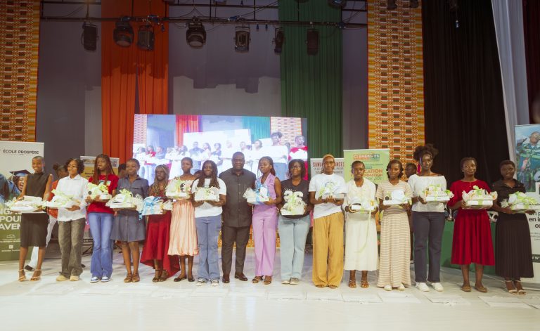 Côte d’Ivoire-AIP/Abidjan Terminal réaffirme son engagement en faveur de l’excellence féminine dans les filières scientifiques