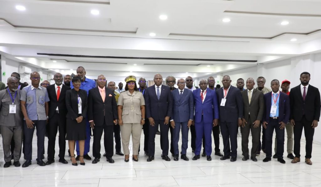 Côte d’Ivoire-AIP/ Les 25e Journées scientifiques du SYNACASS-CI consacrées aux pathologies liées à la pollution environnementale ouvertes à Yamoussoukro