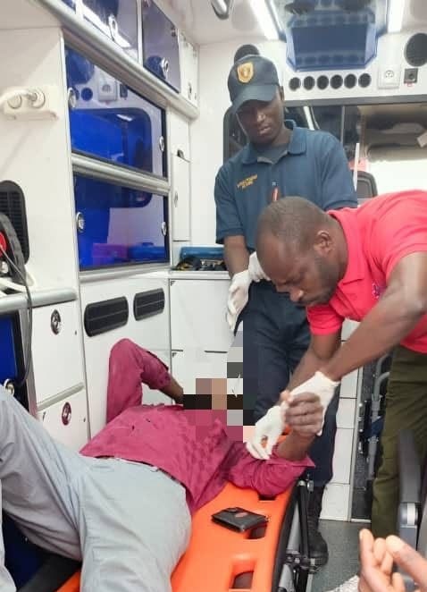 Côte d’Ivoire-AIP/ Un homme menaçant de se jeter d’un immeuble secouru par les sapeurs-pompiers au Plateau