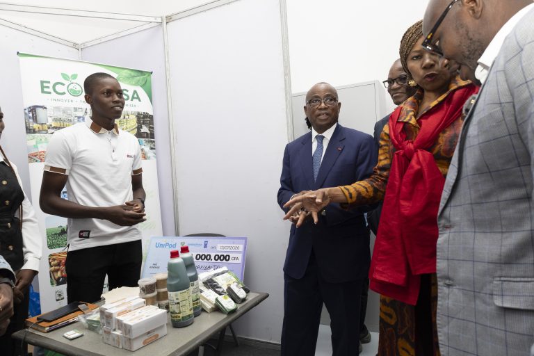 Côte d’Ivoire-AIP/ Le ministre N’Guessan Koffi inaugure le premier centre UniPod pour stimuler l’innovation et l’employabilité des jeunes