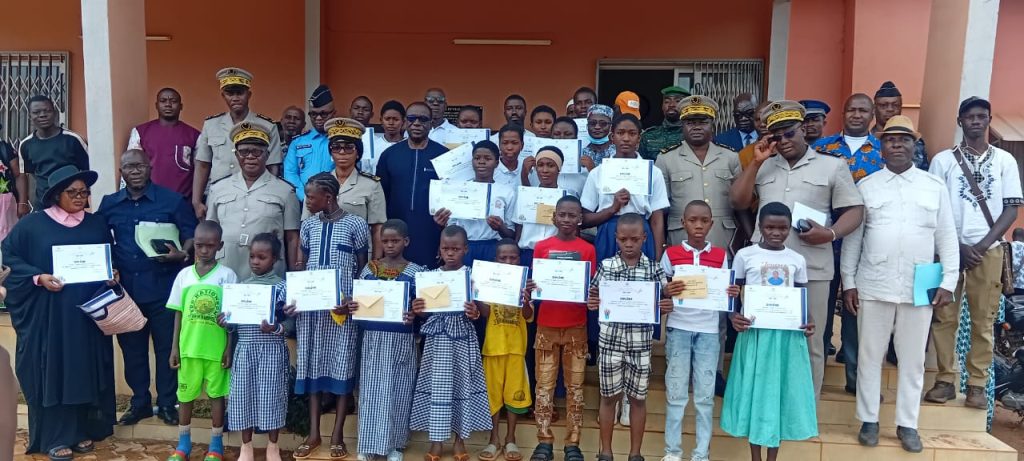 Côte d’Ivoire-AIP / Le conseil régional du Poro récompense les meilleurs élèves du département de M’Bengué