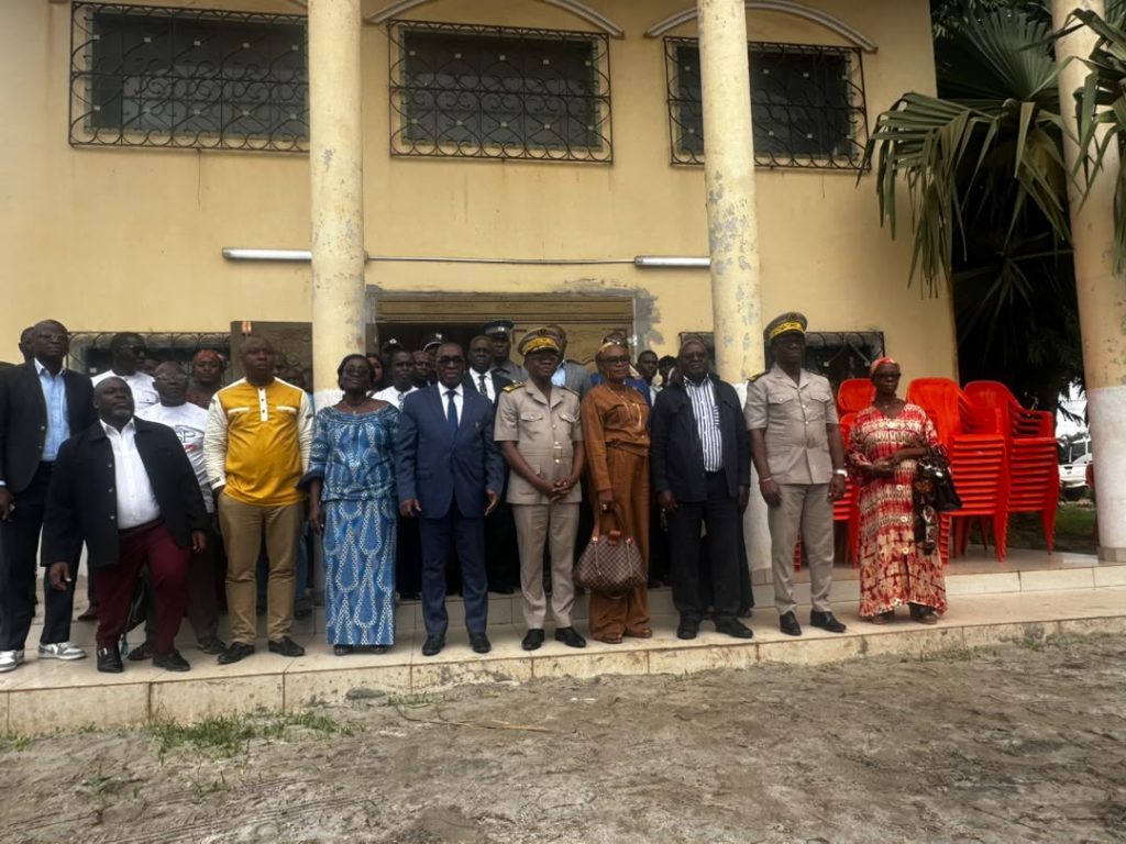 Côte d’Ivoire-AIP/ Eugène Aka Aouélé et Jérémie Alfred N’Gouan expriment leur solidarité aux commerçants sinistrés d’Aboisso