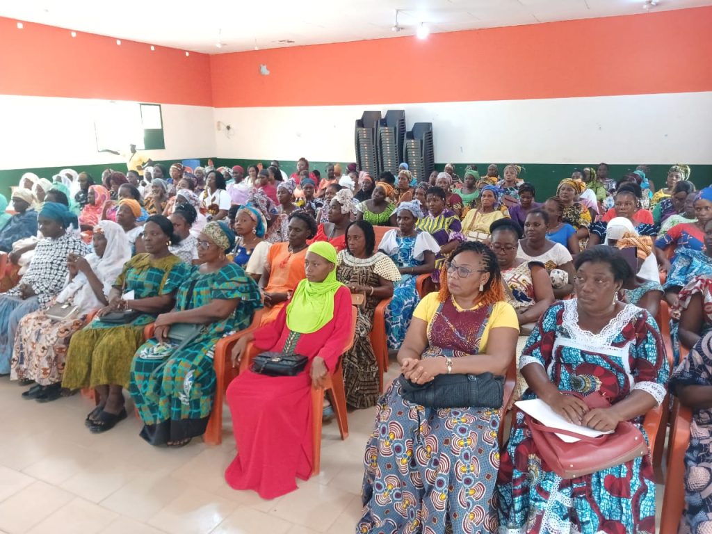 Côte d’Ivoire-AIP/ Issia : le préfet encourage les associations féminines à se formaliser pour accéder aux projets de développement