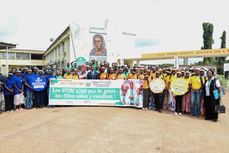 Côte d’Ivoire-AIP/ 200 jeunes filles initiées aux sciences et aux métiers d’avenir lors de la 2e édition des Camps STIM