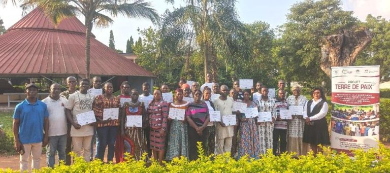 Côte d’Ivoire-AIP/ Bouaké : 25 acteurs communautaires formés à la gouvernance foncière et à la résilience climatique