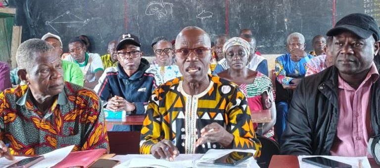 Côte d’Ivoire-AIP/ Les enseignants volontaires non intégrés sollicitent l’intervention du président Ouattara