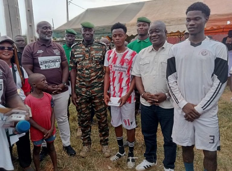 Côte d’Ivoire-AIP/ Le tournoi AGRICHOCO Foot mobilise les jeunes pour relancer l’agriculture à Taï