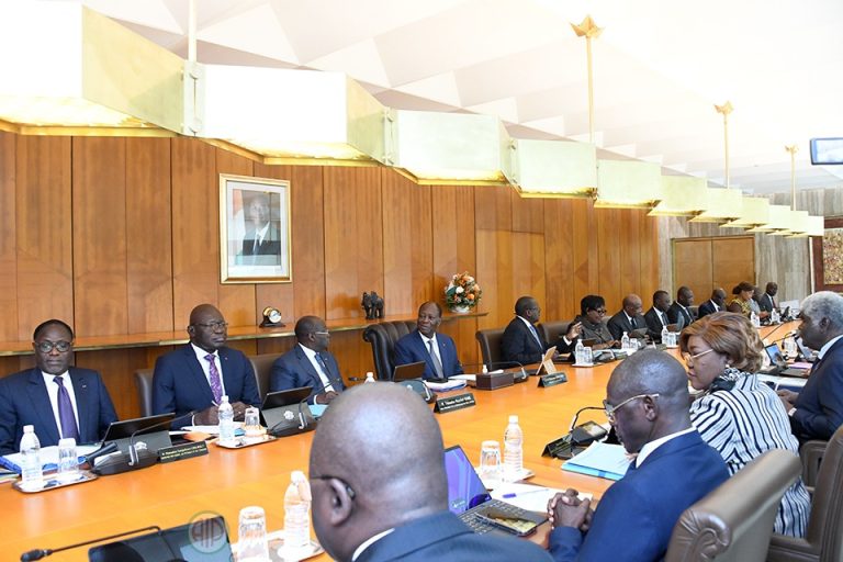 Côte d’Ivoire–AIP/Le gouvernement réforme la gouvernance hospitalière et crée le Fonds national de lutte contre les maladies et les urgences épidémiques