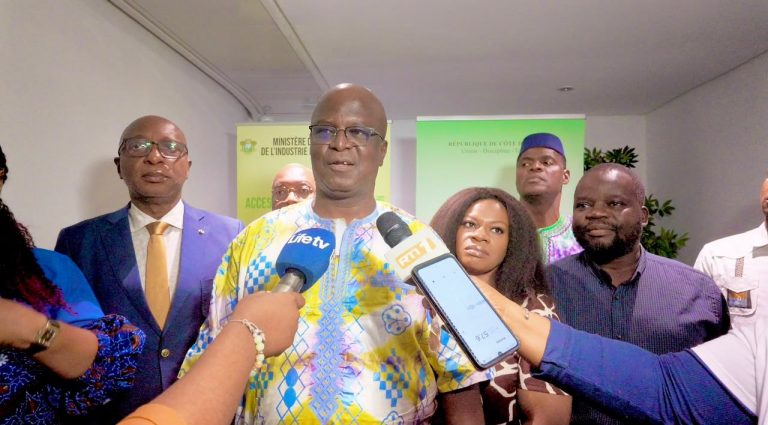Côte d’Ivoire-AIP/ Les commerçants écartent toute augmentation des prix des produits après une rencontre avec le ministre Kalil Konaté