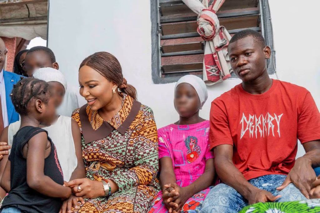 Côte d’Ivoire-AIP/ La ministre Nassénéba Touré sur le terrain pour s’impregner de la prise en charge des enfants vulnérables