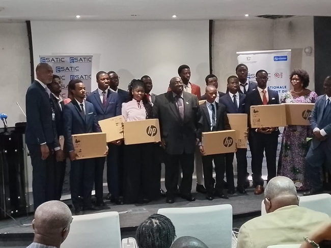 Côte d’Ivoire-AIP/ L’ESATIC célèbre ses enseignants promus au CAMES et ses étudiants admis en mobilité