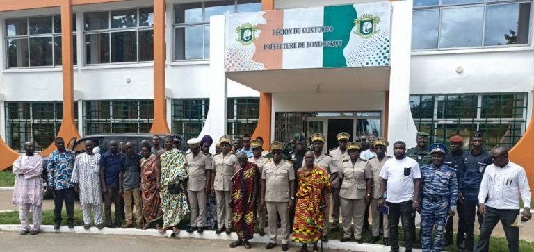 Côte d’Ivoire-AIP/ Le préfet de Bondoukou engage la lutte contre l’orpaillage clandestin en relation avec le corps social