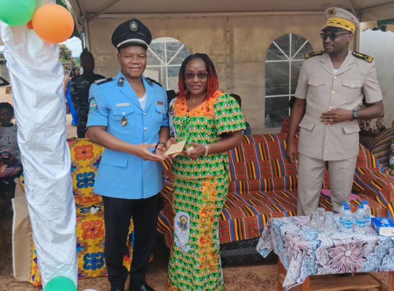 Côte d’Ivoire-AIP/ Gagnoa : des femmes de Ony-Babré offrent du carburant à la police