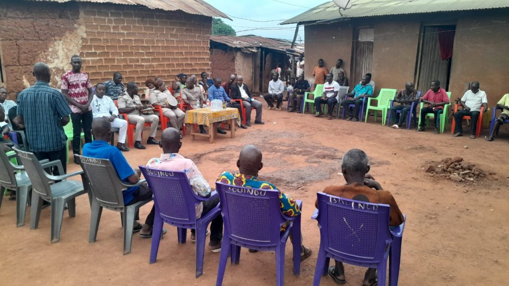 Côte d'Ivoire - AIP / Le préfet de Ouellé apporte la compassion du gouvernement à la famille du jeune décédé dans une bagarre avec des filles de joie