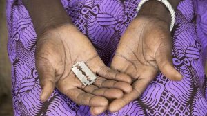 Côte d'Ivoire-AIP/ Inter/ une femme victime d’une excision forcée dans une ville de la Guinée, sept suspects interpellés