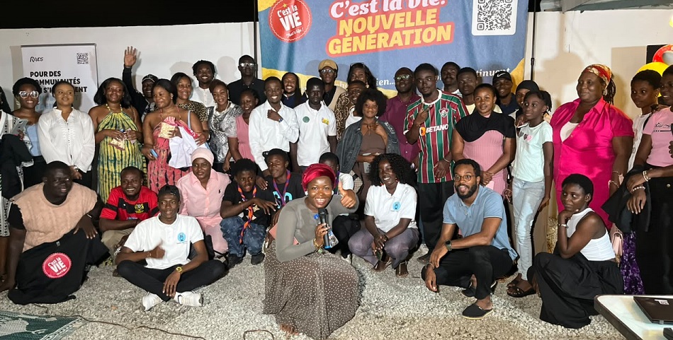 Côte d'Ivoire-AIP / La série éducative « C'est la vie » boucle sa tournée ouest-africaine par un cinéma plein air à Abidjan