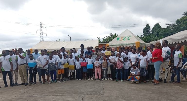 Côte d’Ivoire-AIP/ L’entreprise Sud-Comoé Caoutchouc récompense plus de 150 élèves à Aboisso