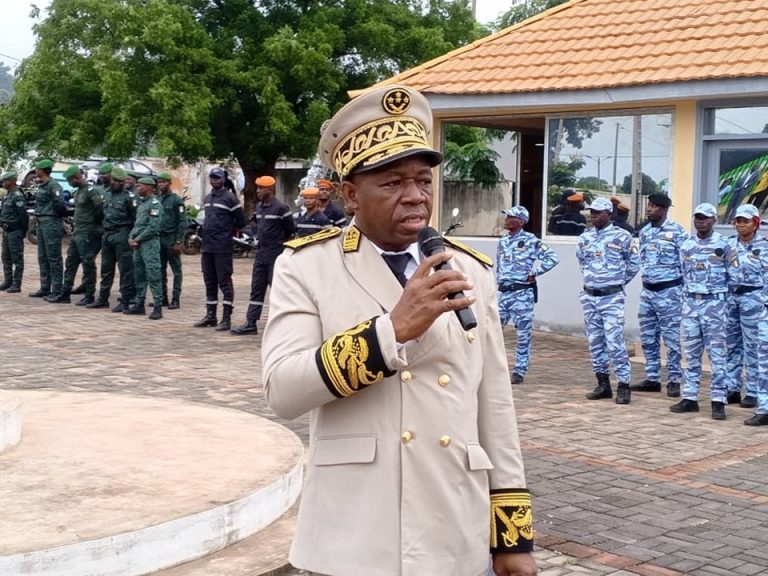 Côte d’Ivoire-AIP/ Le préfet du Béré menace de suspendre les chefs complices de l’orpaillage illégal