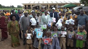 Côte d’Ivoire-AIP/Rentrée scolaire : plus de 5 000 écoliers équipés de kits scolaires dans le nord
