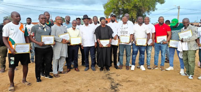 Côte d’Ivoire-AIP/Le président du conseil régional de la Nawa distingue des acteurs de la paix et de la cohésion sociale à Soubré