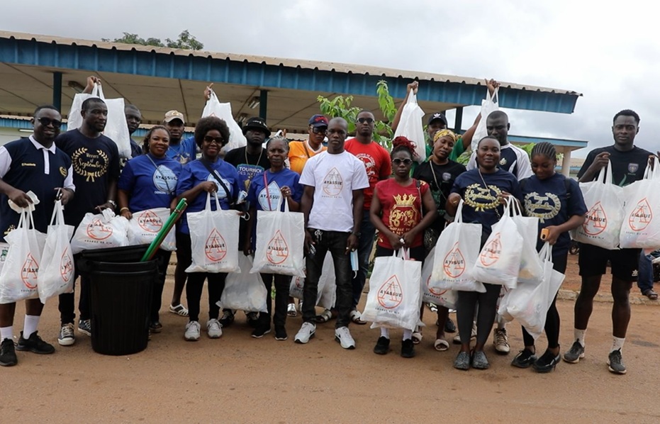 Côte d’Ivoire-AIP/ Une association de natifs du mois de septembre et une fondation font des dons au CHR de Daloa