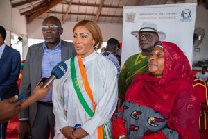Côte d’Ivoire-AIP/ La deputée Adjaratou Traoré restitue son mandat parlementaire aux populations de Koumassi