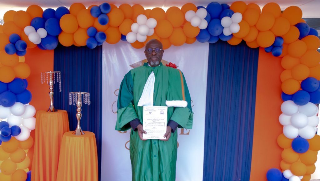Côte d’Ivoire-AIP/ Le secrétaire exécutif de la CNFCI obtient un doctorat en science politique avec la mention "Très honorable"