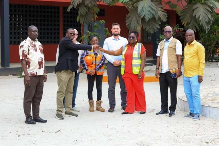 Côte d’Ivoire-AIP/ La SICMA réhabilite l’EPP Sagbé 1 et 2 d’Abobo au profit de près de 500 élèves