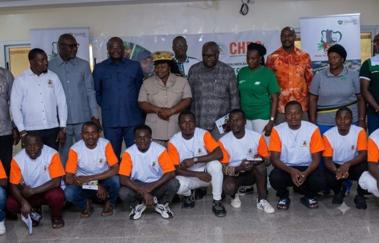 Côte d’Ivoire-AIP/ Tabou: des pépiniéristes de la filière palmier à huile formés pour améliorer la productivité