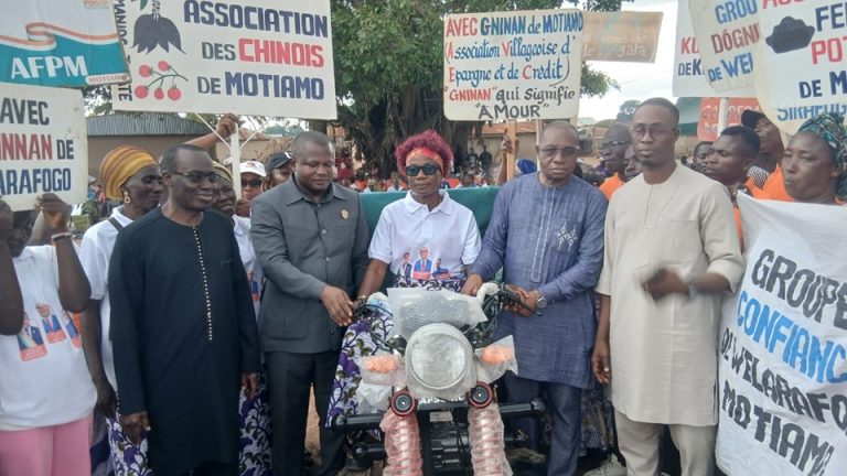 Côte d’Ivoire – AIP/ Le député de Bondoukou renforce la résilience des femmes de Motiamo et Boromba par des dons de matériels