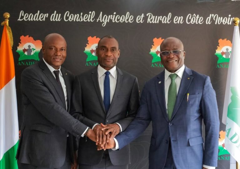 Côte d’Ivoire-AIP/ Karamoko Kassoum succède à Sidiki Cissé à la direction générale de l’ANADER