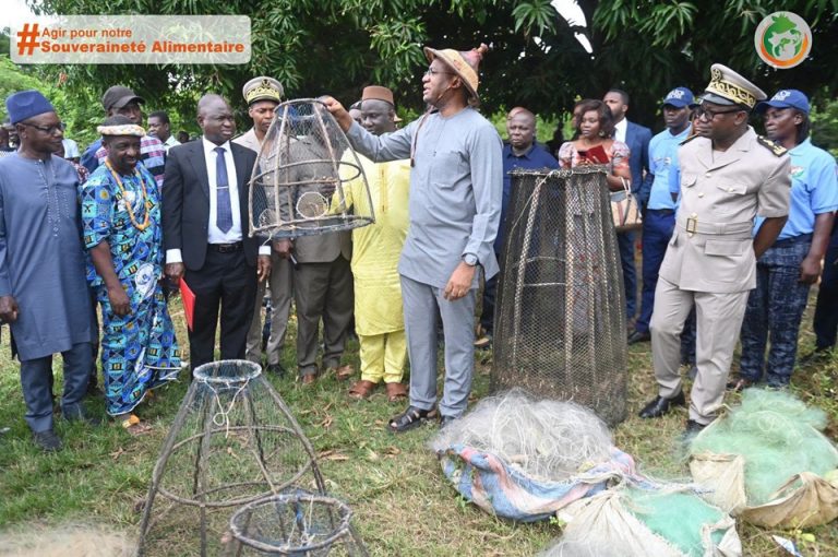 Côte d’Ivoire-AIP/ Pêche artisanale: le ministre Sidi Touré insiste sur le respect du repos biologique à Taabo
