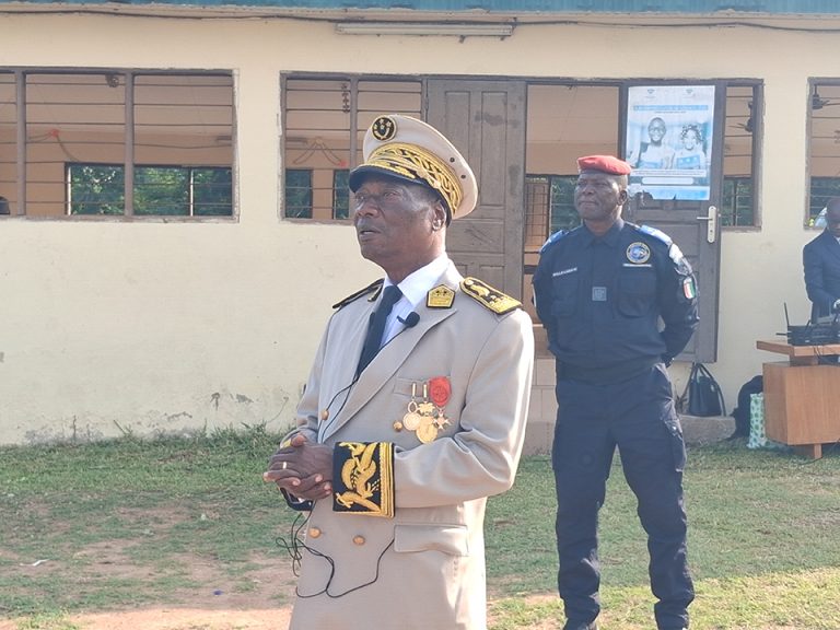 Côte d’Ivoire-AIP/ Orpaillage illégal : les préfets mis en mission pour y mettre fin dans un délai de six mois (Préfet de Bouaflé)