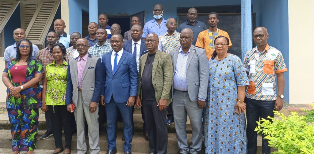 Côte d'Ivoire - AIP/ Les qualités et le travail de Kouyaté Soumaïla salués par les enseignants et le personnel administratif de l'EPP M'Bahiakro