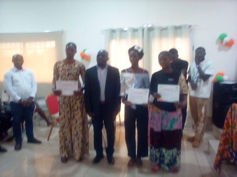 Côte d’Ivoire-AIP/ Plus de 300 jeunes bénéficiaires de stages d’immersion reçoivent leurs attestations à Katiola
